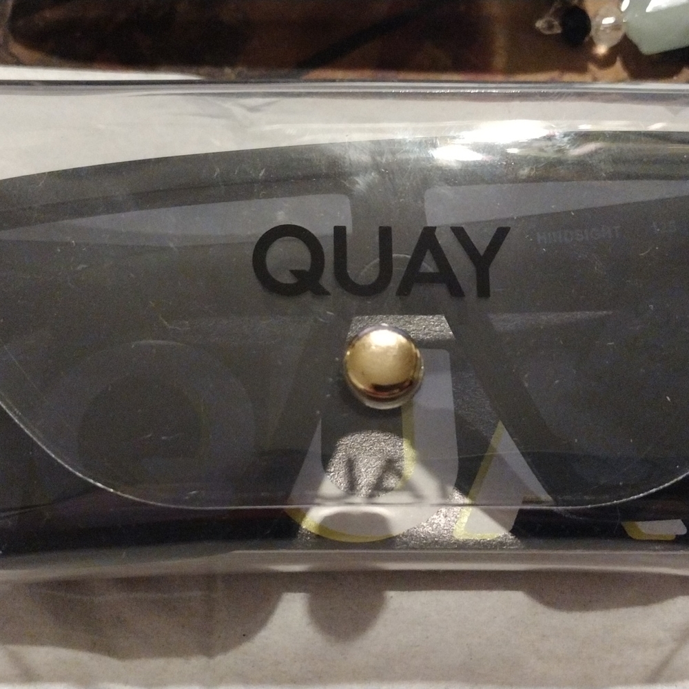 Quay Square Sunglasses